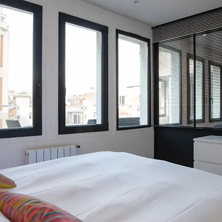 La Maison Sur Le Toit, Hypercentre, Terrasse, Soleil شقة ليل